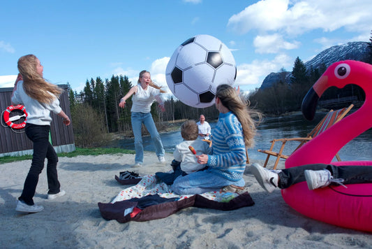 TurboVAC on BuzzFeed: "If You Want A Nice Backyard But You’re Lazy, These 31 Things Have Got Your Back"